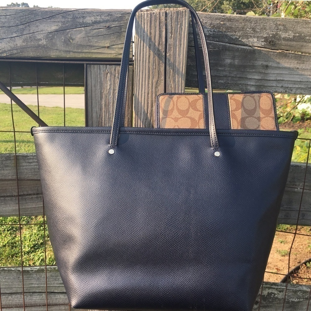 Coach Navy Zipper City Tote & Accordion Wallet Set Midnight Blue Bag - Picture 3 of 7